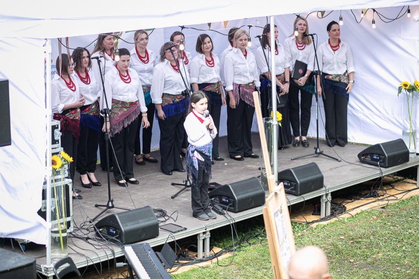 Chór na scenie